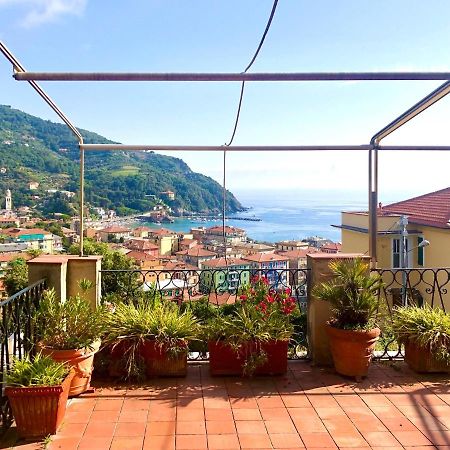 Terrazza Excelsior Apartment Levanto Luaran gambar